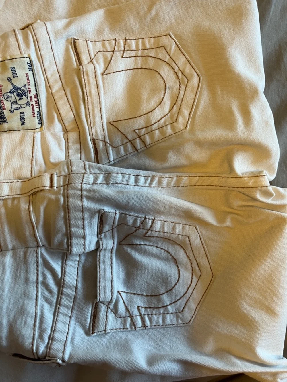 True Religion Women’s Skinny Jeans in Cream - Picture 12 of 13